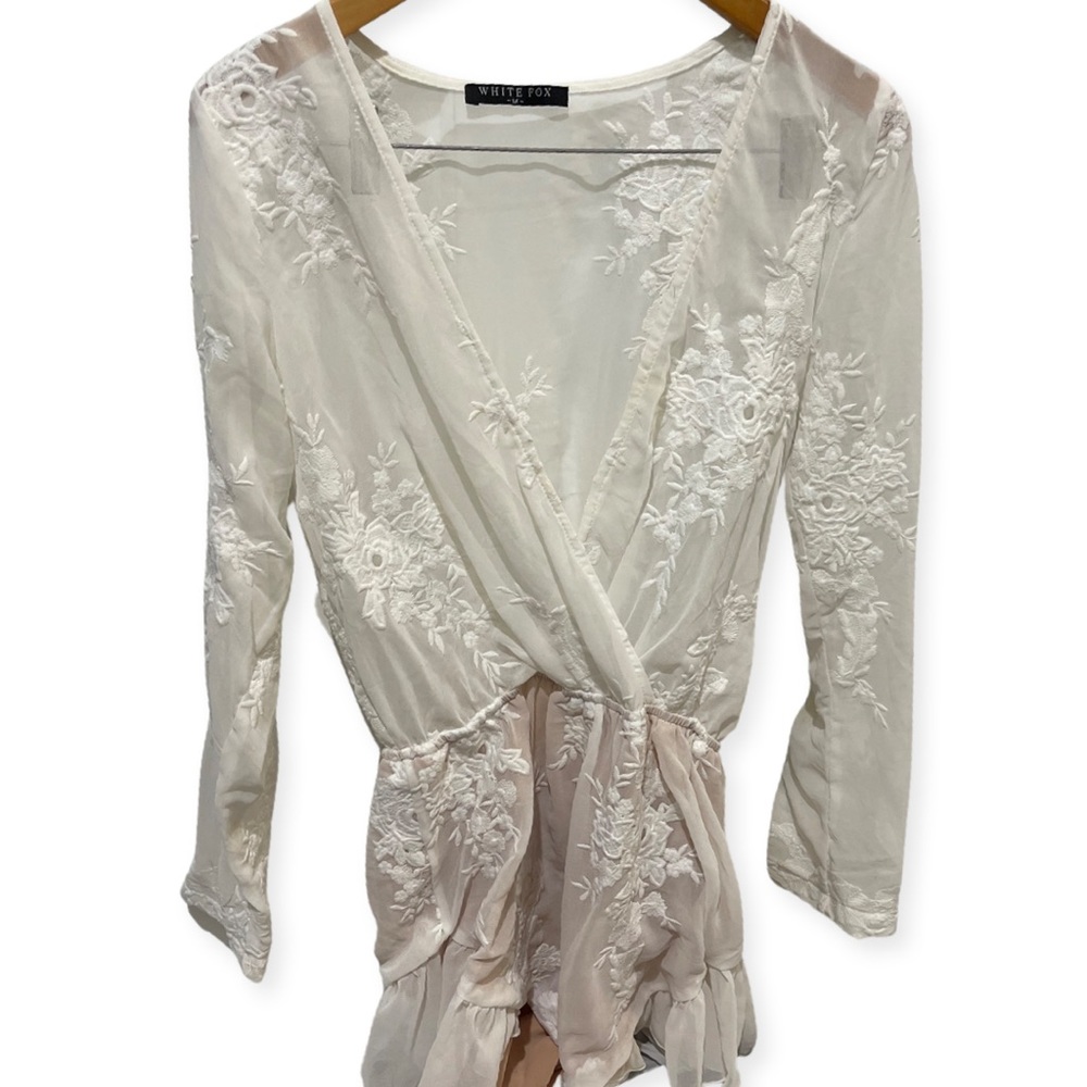 White fox boutique romper! 🤍